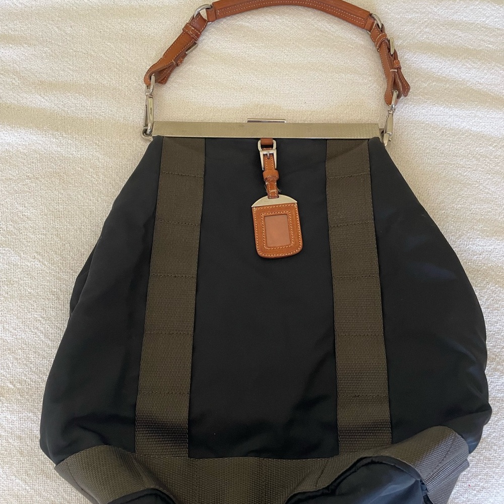 Black nylon Prada bag - Picture 5 of 8